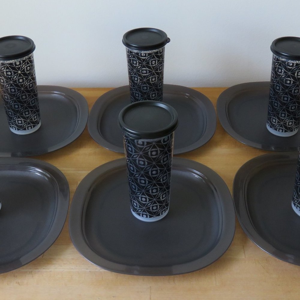 Tupperware Set of 6 Black Plates and Cups with Lids